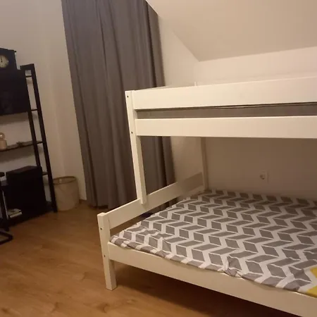 بيت للعطل Spacious 2 Bed Near Town *