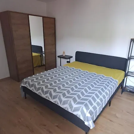 Spacious 2 Bed Near Town Holiday home Rogaska Slatina